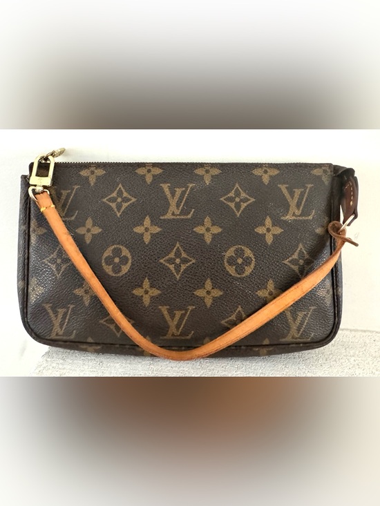 Louis Vuitton Handbags - LOUIS VUITTON Pochette Accessoires Monogram Vintage AR1021 France + Shopping Bag
